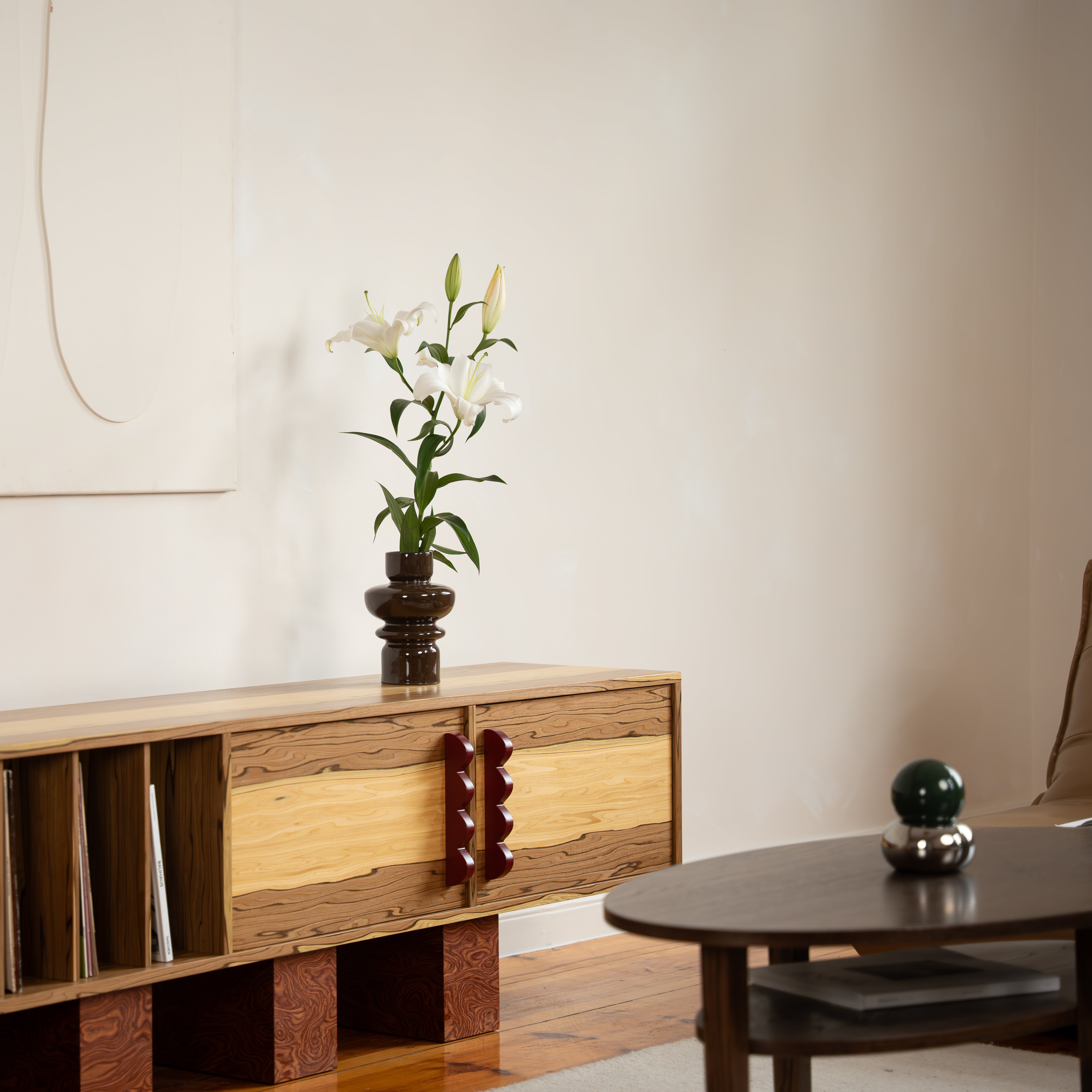 Komoda NAMI LONG TV VINYL