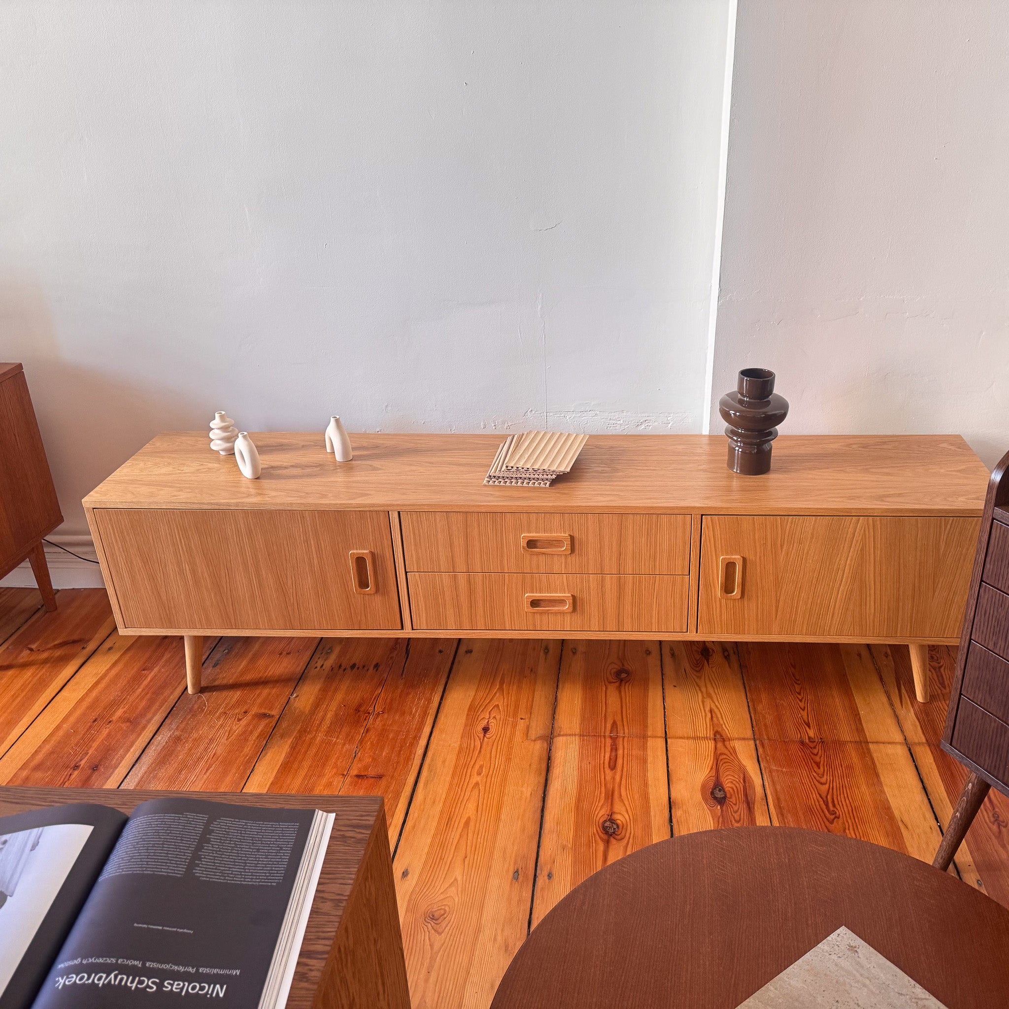 LOTV + komoda - Odeslání do 2–3 dnů