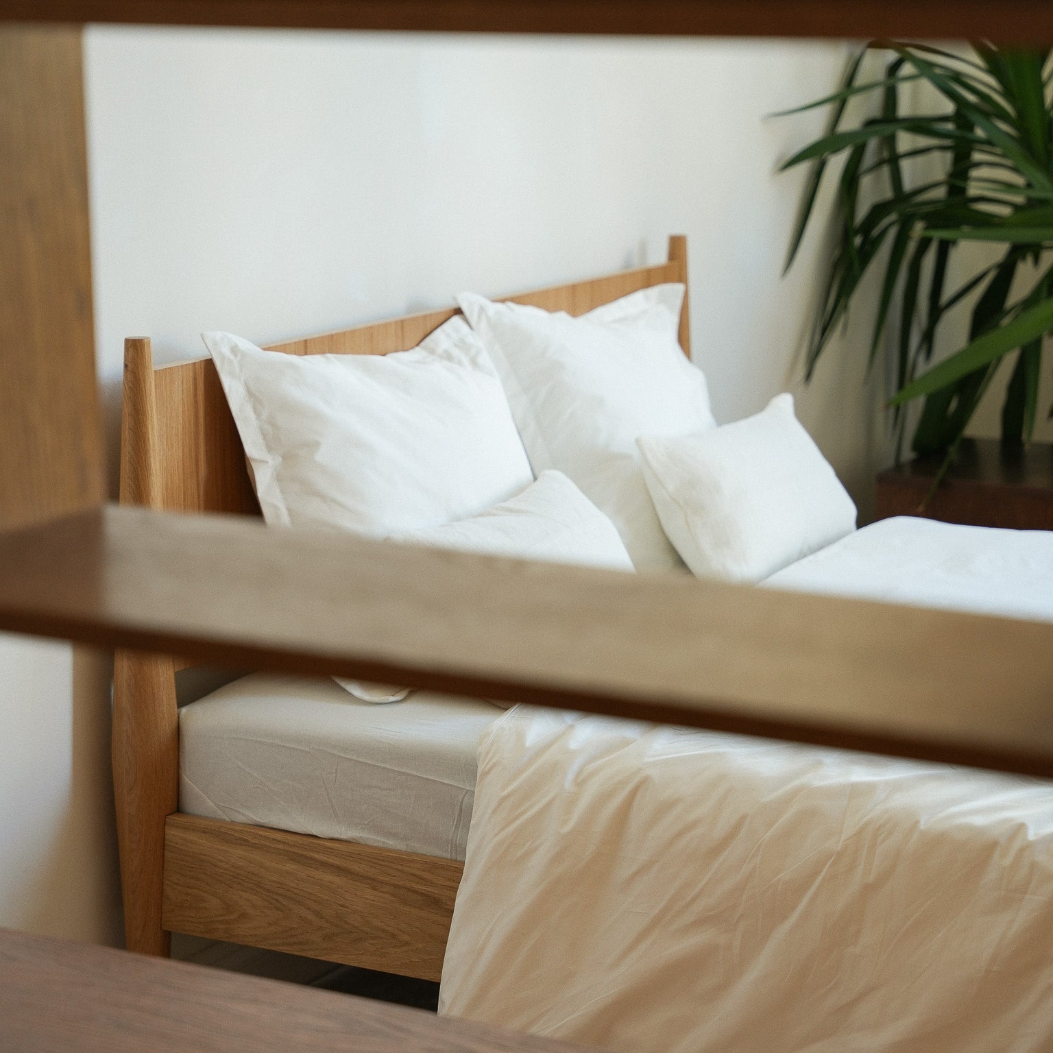 AURA Bed